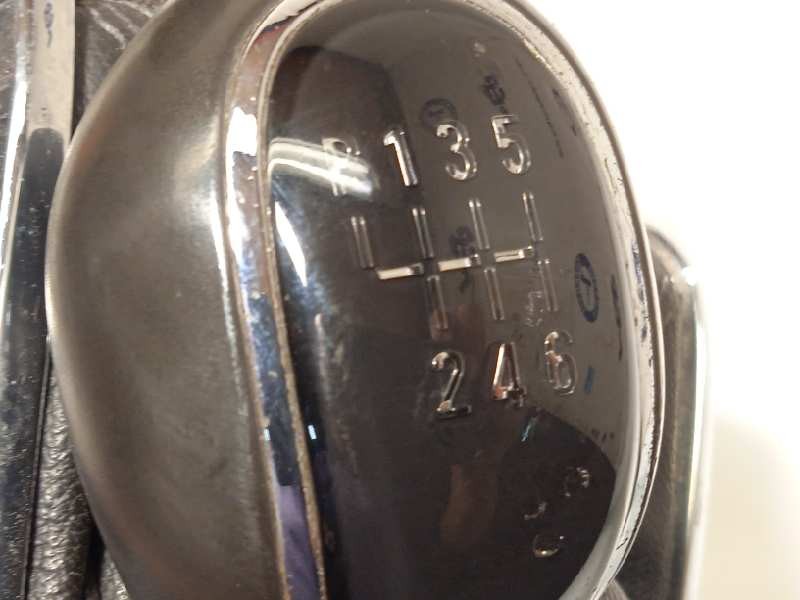 Recambio de palanca cambio para opel astra j sports tourer cosmo referencia OEM IAM 55563829  