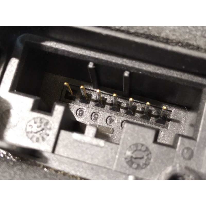 Recambio de cerradura puerta trasera izquierda para seat leon st (5f8) 2.0 tdi referencia OEM IAM 5K4839015AF  