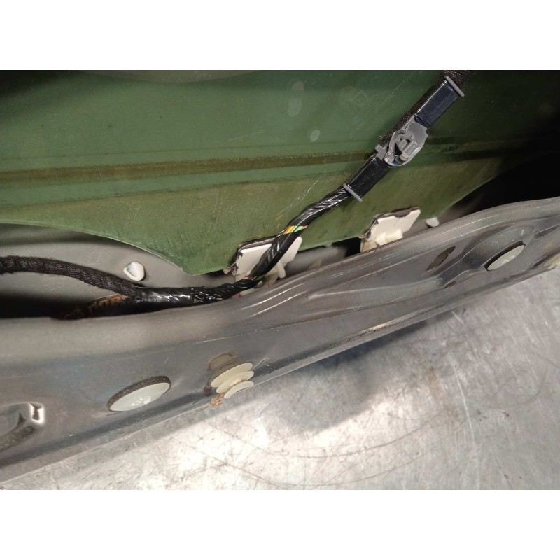 Recambio de puerta delantera izquierda para mazda cx-5 2.2 turbodiesel cat referencia OEM IAM KDY35902XC  