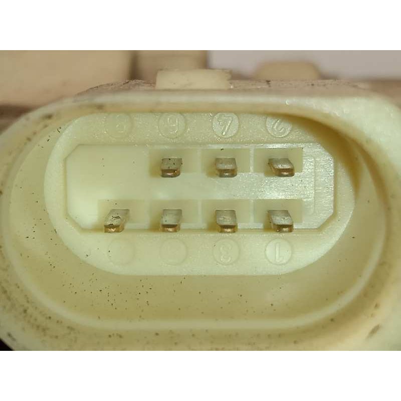 Recambio de cerradura puerta trasera derecha para volkswagen passat variant (3c5) 2.0 tdi referencia OEM IAM 3C4839016A  