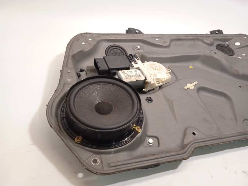 Recambio de elevalunas delantero derecho para volkswagen golf iv berlina (1j1) básico referencia OEM IAM 1J4837462D  1J4959802D