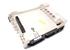 Recambio de caja reles / fusibles para lexus es 300h referencia OEM IAM 8273033Q30  