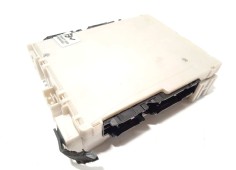 Recambio de caja reles / fusibles para lexus es 300h referencia OEM IAM 8273033Q30   2