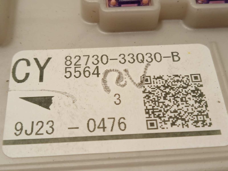 Recambio de caja reles / fusibles para lexus es 300h referencia OEM IAM 8273033Q30  