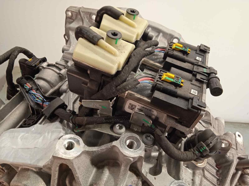 Recambio de caja cambios para lynk&co lynk & co 01 1.5 phev referencia OEM IAM 8891026004  