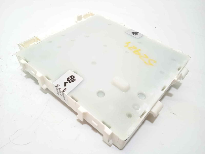 Recambio de centralita confort para lynk&co lynk & co 01 1.5 phev referencia OEM IAM 8893103879  P8893103879