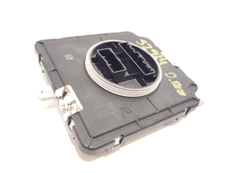 Recambio de centralita led derecha para lynk&co lynk & co 01 1.5 phev referencia OEM IAM 889631744  