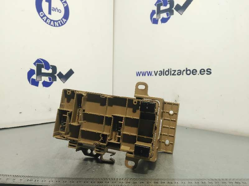 Recambio de caja reles / fusibles para subaru forester s12 2.0 diesel cat referencia OEM IAM 82201FJ110  