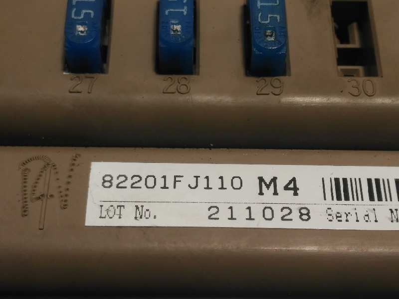 Recambio de caja reles / fusibles para subaru forester s12 2.0 diesel cat referencia OEM IAM 82201FJ110  