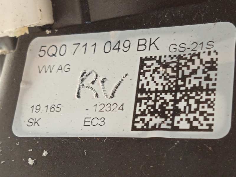 Recambio de palanca cambio para skoda octavia lim. (5e3) 1.5 16v tsi act referencia OEM IAM 5Q0711049BK  