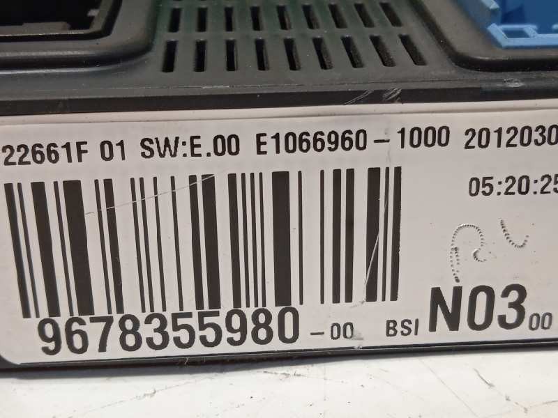 Recambio de caja reles / fusibles para peugeot 208 allure referencia OEM IAM 9678355980  