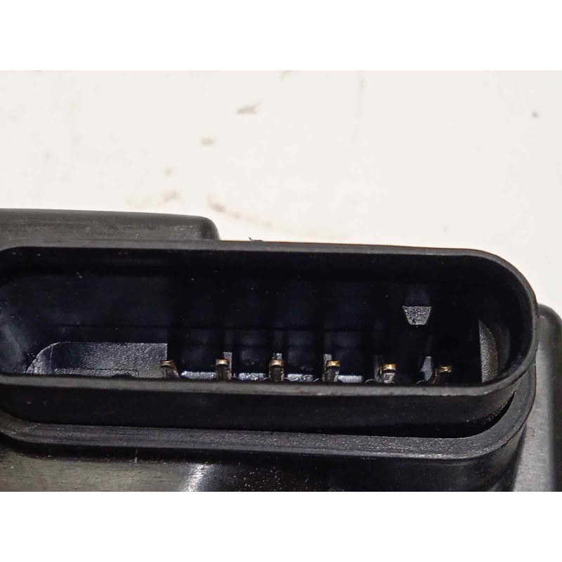 Recambio de cerradura puerta trasera izquierda para lynk&co lynk & co 01 1.5 phev referencia OEM IAM 8891893212  