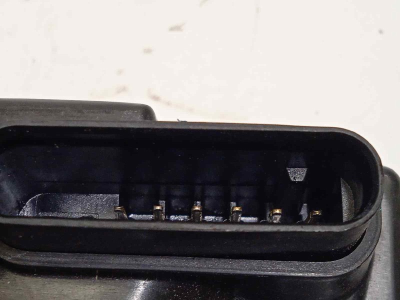 Recambio de cerradura puerta trasera izquierda para lynk&co lynk & co 01 1.5 phev referencia OEM IAM 8891893212  