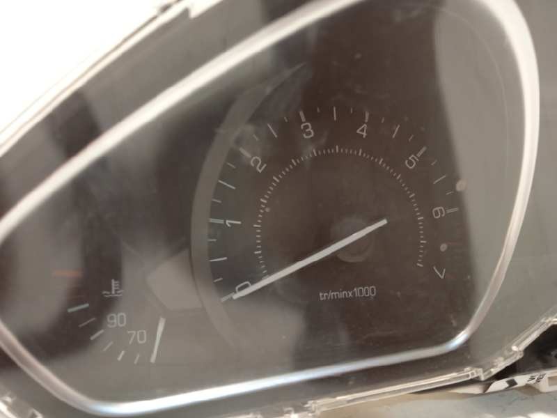 Recambio de cuadro instrumentos para peugeot 208 allure referencia OEM IAM 9678558780  9822633180