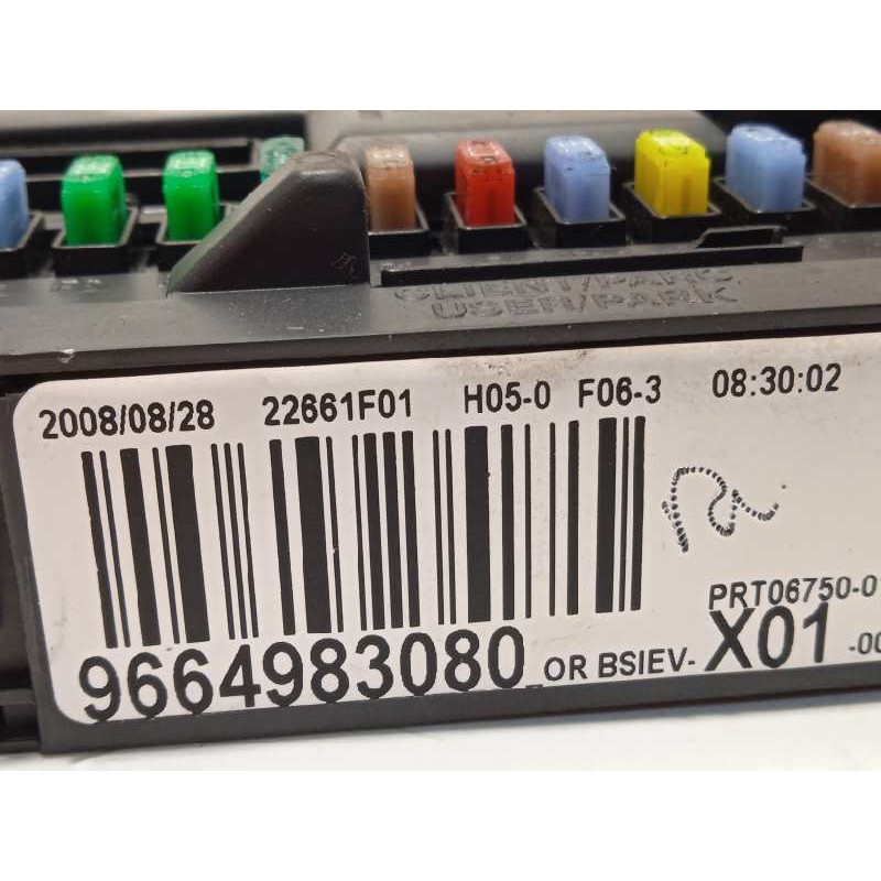 Recambio de caja reles / fusibles para peugeot 207 confort referencia OEM IAM 9664983080  