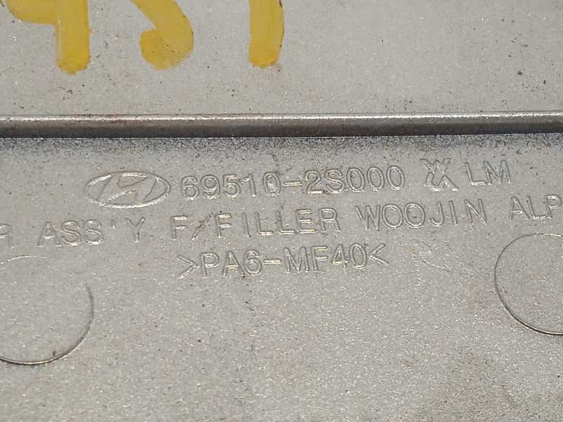 Recambio de tapa exterior combustible para hyundai ix35 1.7 crdi cat referencia OEM IAM 695102S000  