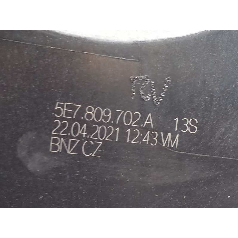 Recambio de tapa exterior combustible para skoda octavia lim. (nx3) 2.0 tdi referencia OEM IAM 5E7809702A  