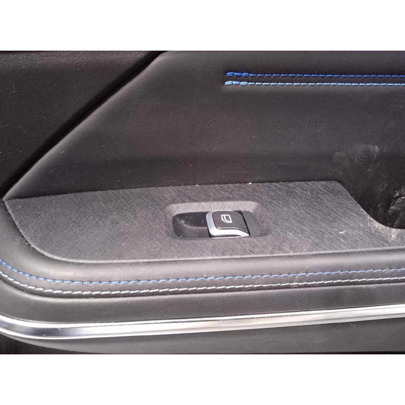 Recambio de guarnecido puerta delantera derecha para lynk&co lynk & co 01 1.5 phev referencia OEM IAM 8891959399  