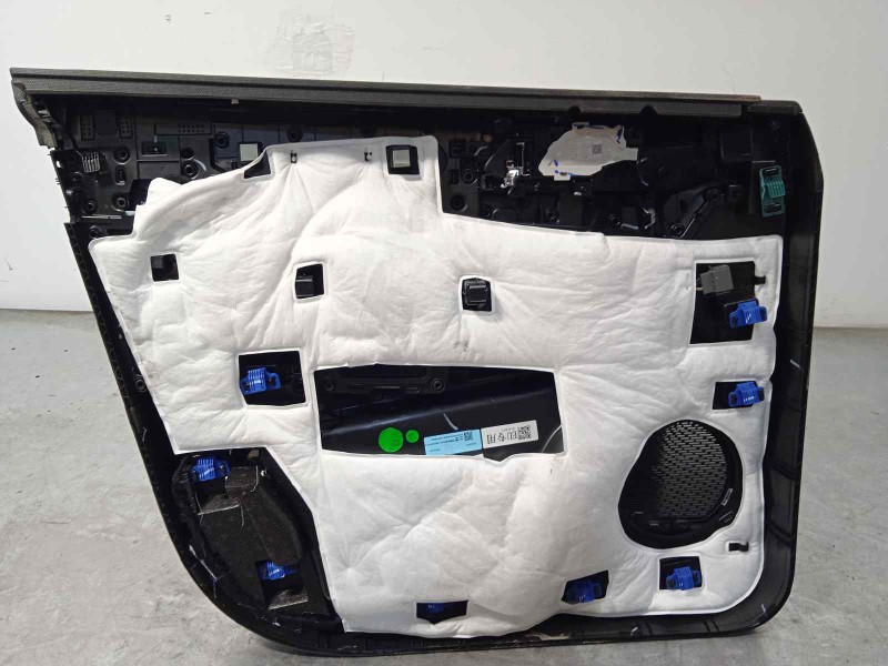 Recambio de guarnecido puerta delantera derecha para lynk&co lynk & co 01 1.5 phev referencia OEM IAM 8891959399  