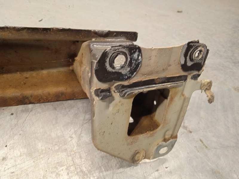 Recambio de refuerzo paragolpes trasero para skoda octavia lim. (nx3) 2.0 tdi referencia OEM IAM 5E3807305B  