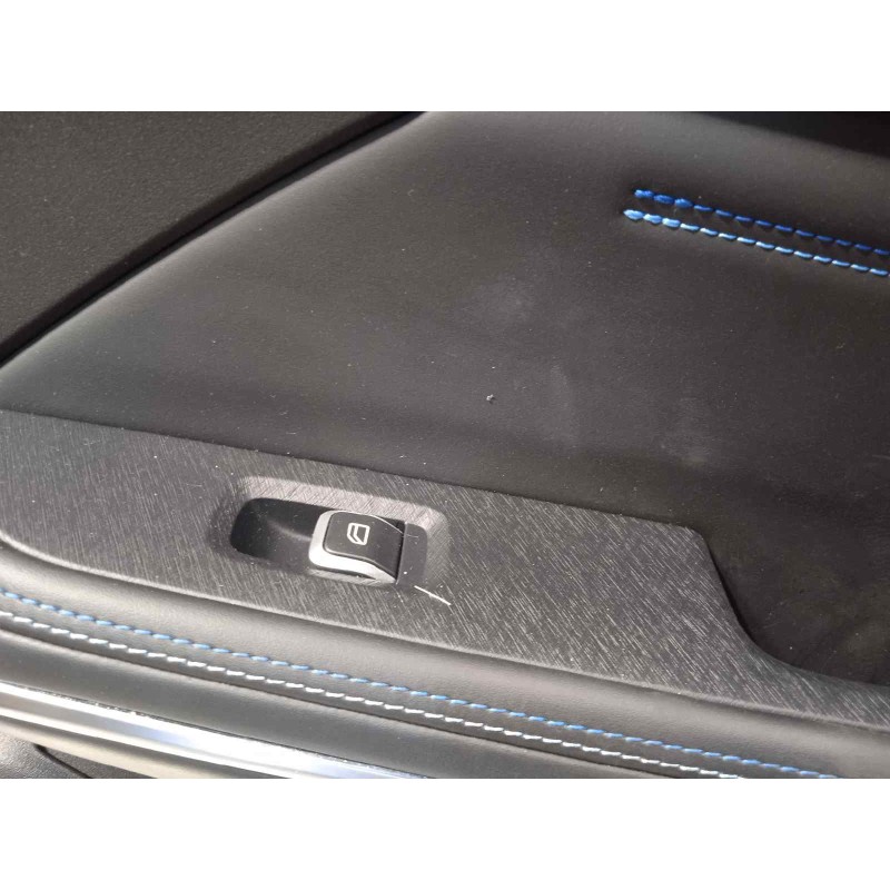 Recambio de guarnecido puerta trasera derecha para lynk&co lynk & co 01 1.5 phev referencia OEM IAM 8891959407  