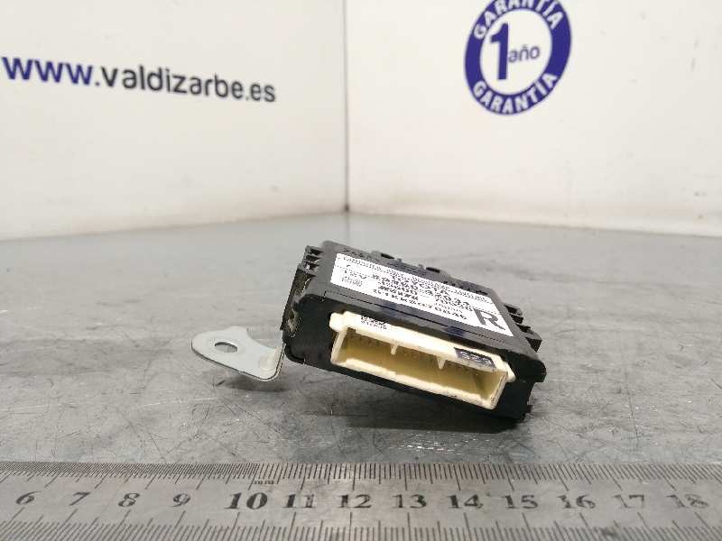 Recambio de modulo electronico para toyota rav 4 advance referencia OEM IAM 8996042031  3560070538