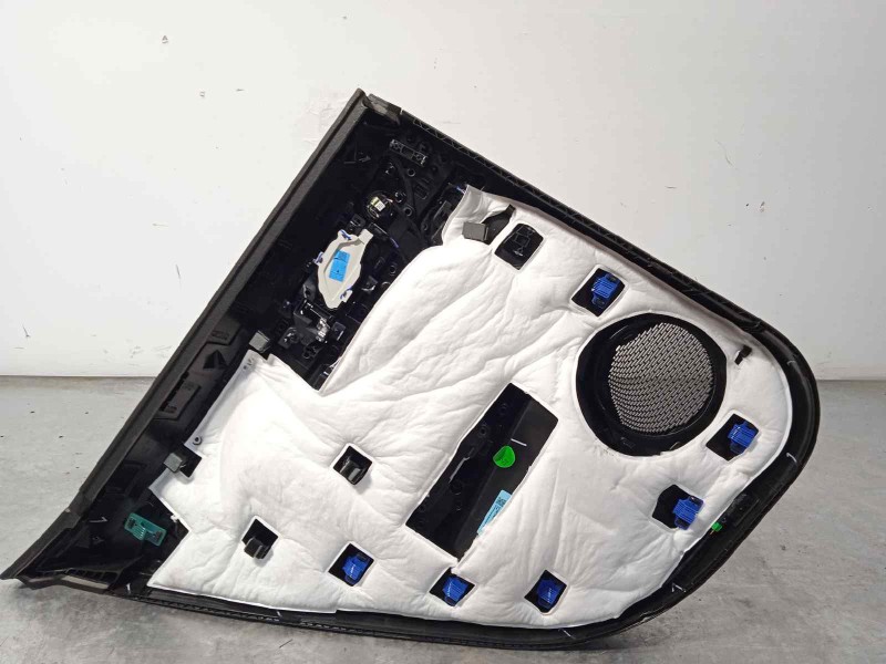 Recambio de guarnecido puerta trasera derecha para lynk&co lynk & co 01 1.5 phev referencia OEM IAM 8891959407  