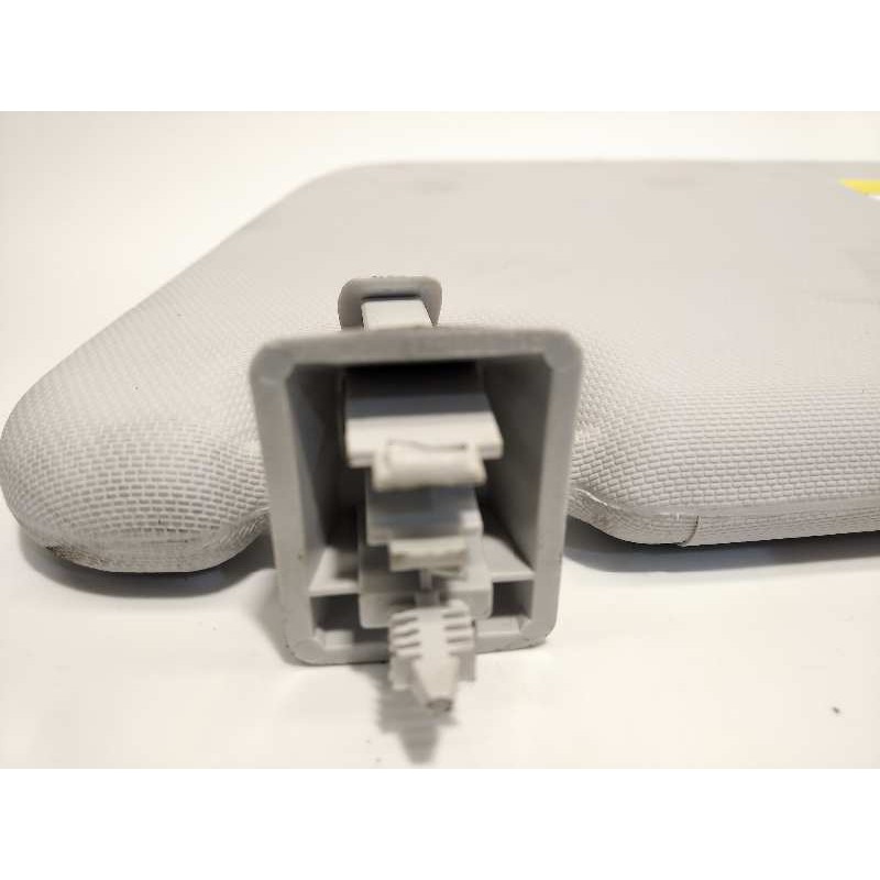 Recambio de parasol derecho para opel corsa e selective referencia OEM IAM 13454369  