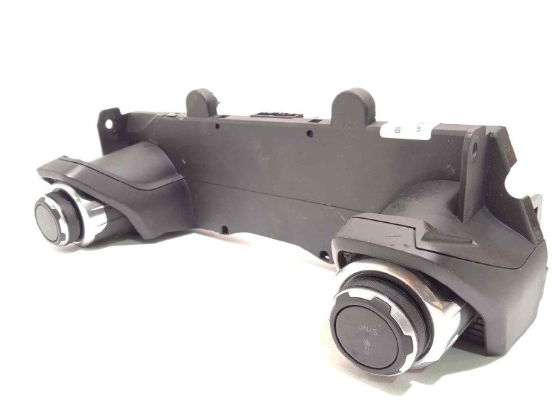Recambio de mando climatizador para lynk&co lynk & co 01 1.5 phev referencia OEM IAM 8893304828  