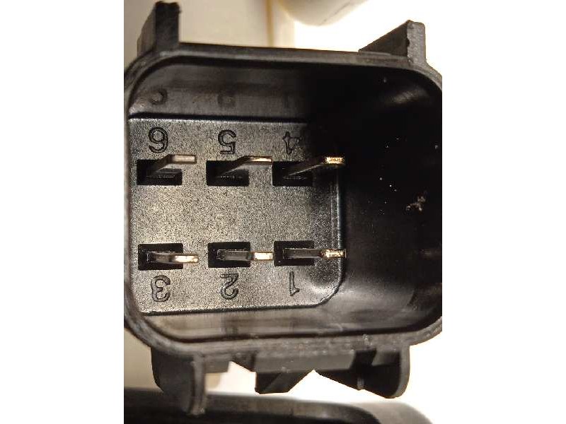 Recambio de elevalunas delantero izquierdo para jaguar xe 2.0 diesel cat referencia OEM IAM GX7323201AE  