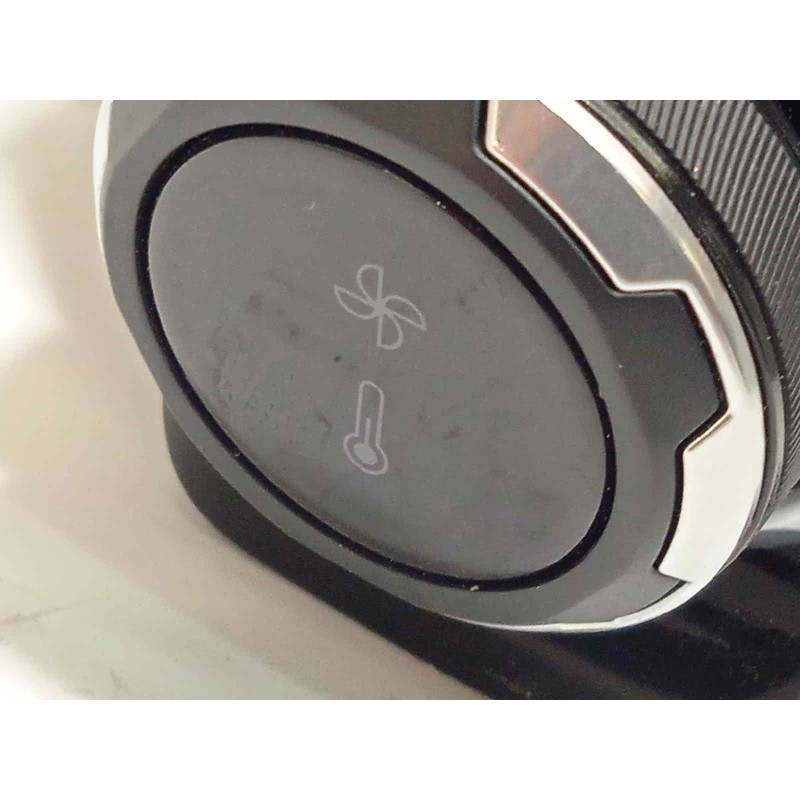 Recambio de mando climatizador para lynk&co lynk & co 01 1.5 phev referencia OEM IAM 8893304828  