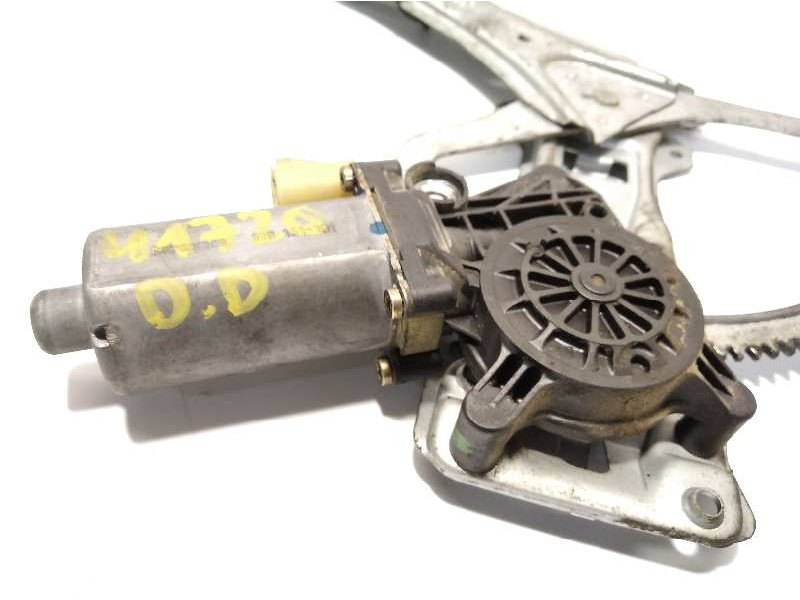 Recambio de elevalunas delantero derecho para mercedes-benz clase m (w163) 430 (163.172) referencia OEM IAM 9137041105 A16382028