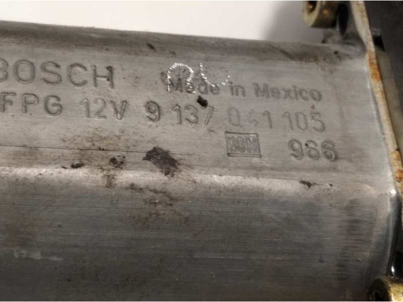 Recambio de elevalunas delantero derecho para mercedes-benz clase m (w163) 430 (163.172) referencia OEM IAM 9137041105 A16382028