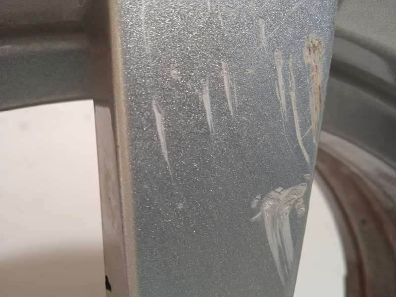 Recambio de llanta para jaguar xe 2.0 diesel cat referencia OEM IAM GX731007RB  