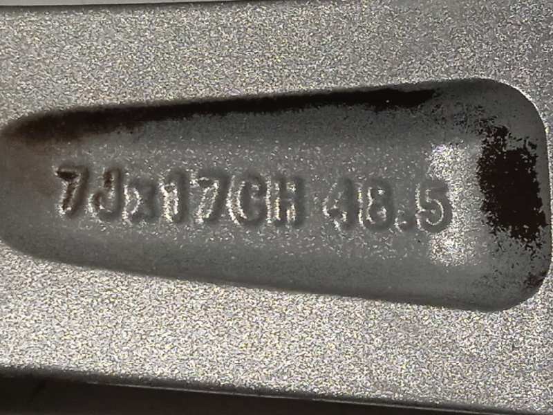 Recambio de llanta para jaguar xe 2.0 diesel cat referencia OEM IAM GX731007RB  