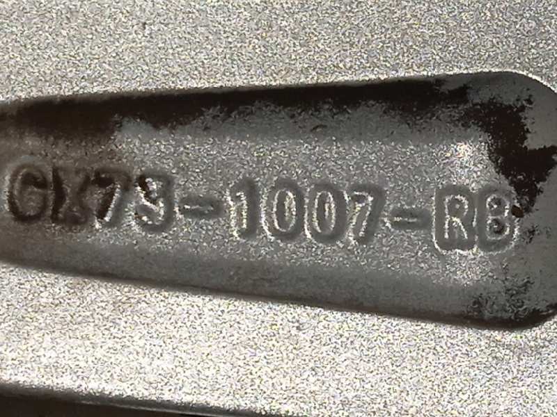 Recambio de llanta para jaguar xe 2.0 diesel cat referencia OEM IAM GX731007RB  