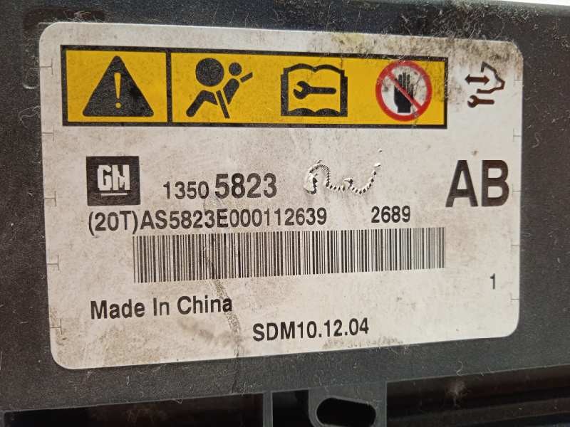 Recambio de centralita airbag para chevrolet cruze 2.0 diesel cat referencia OEM IAM 13505823  