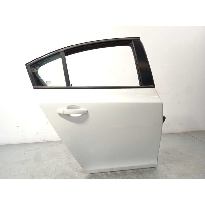 Recambio de puerta trasera derecha para chevrolet cruze 2.0 diesel cat referencia OEM IAM 95987764  
