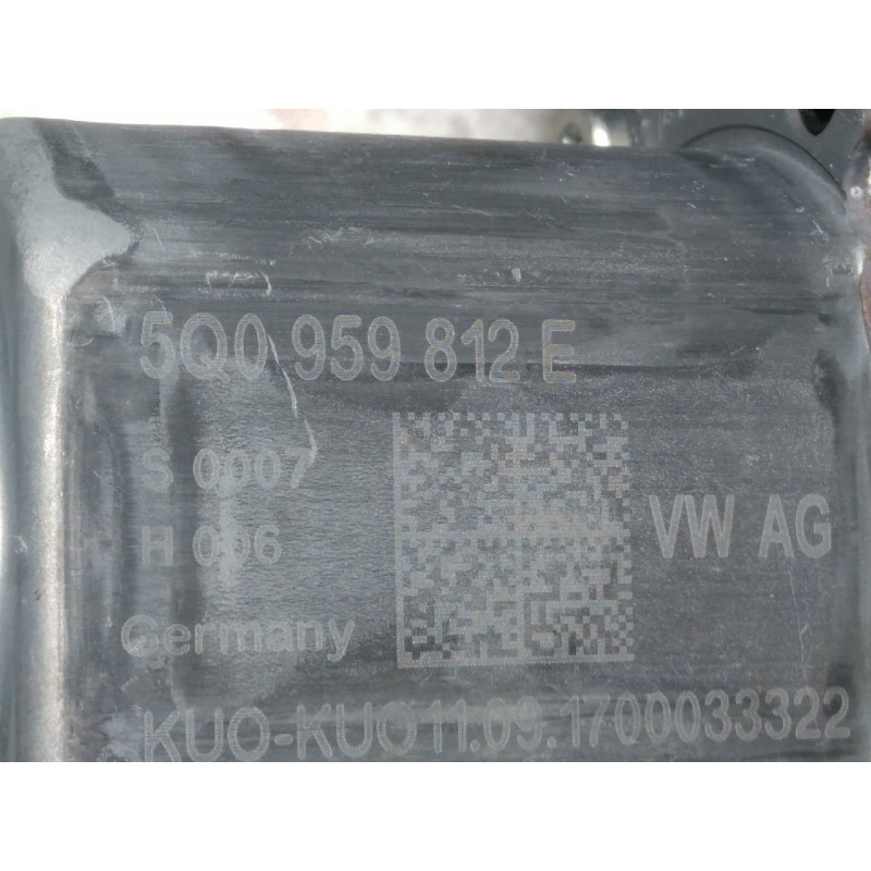 Recambio de elevalunas trasero derecho para volkswagen touran (5t1) advance bmt referencia OEM IAM 5TA839462B  5Q0959812E