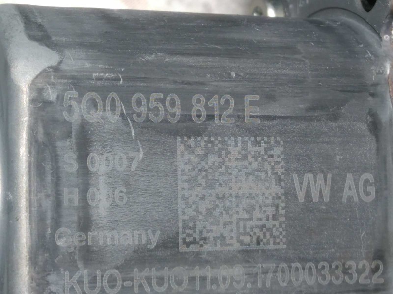 Recambio de elevalunas trasero derecho para volkswagen touran (5t1) advance bmt referencia OEM IAM 5TA839462B  5Q0959812E