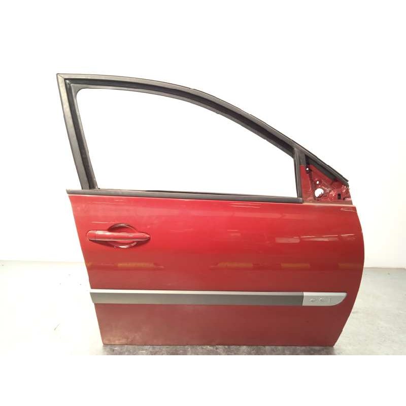 Recambio de puerta delantera derecha para renault megane ii classic berlina confort dynamique referencia OEM IAM 7751473729  