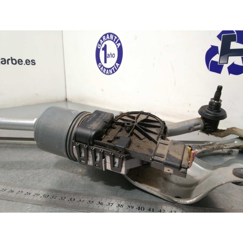 Recambio de motor limpia delantero para dacia sandero básico referencia OEM IAM 0390241544  