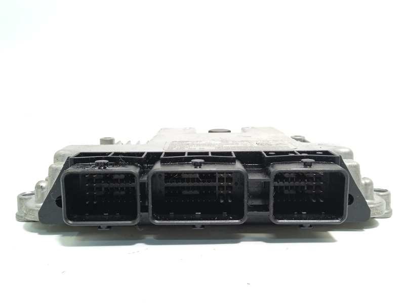 Recambio de centralita motor uce para citroën c5 break sx referencia OEM IAM 9658945380  0281011561