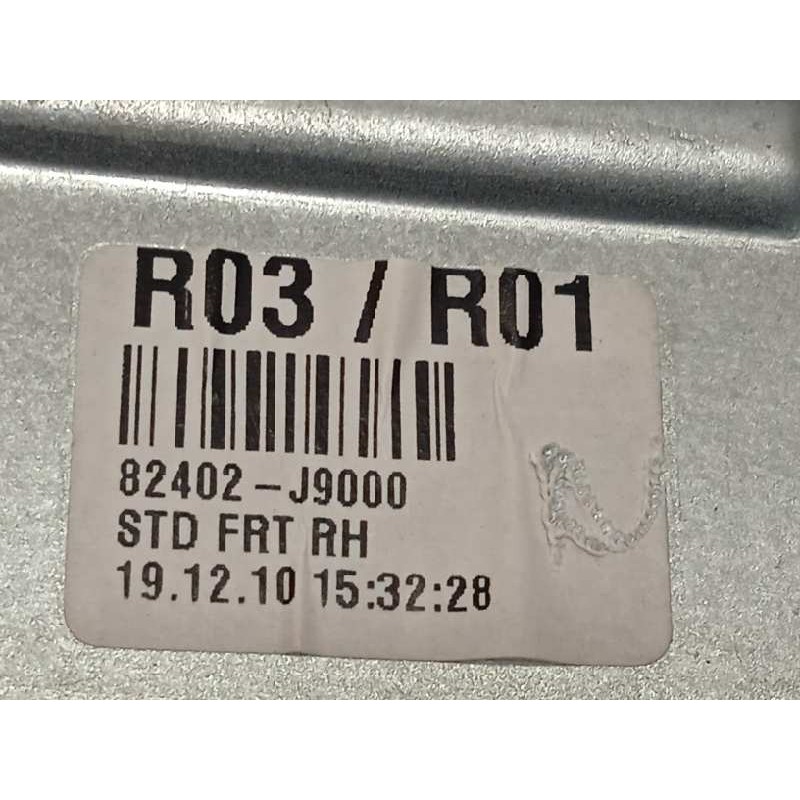 Recambio de elevalunas delantero derecho para hyundai kona 1.0 tgdi cat referencia OEM IAM 82402J9000  82460J9000