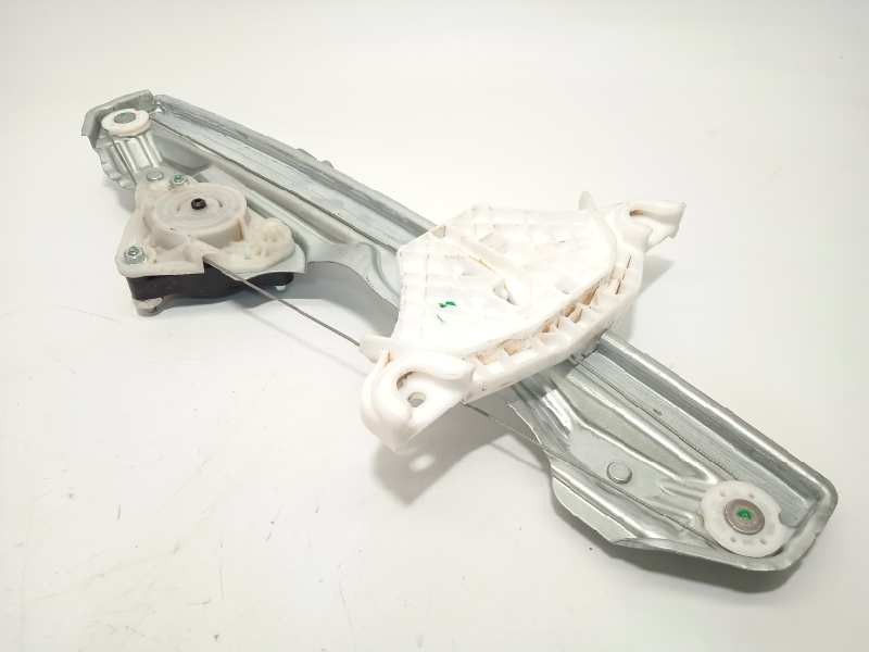 Recambio de elevalunas trasero derecho para hyundai kona 1.0 tgdi cat referencia OEM IAM 83402J9000  82450J9000