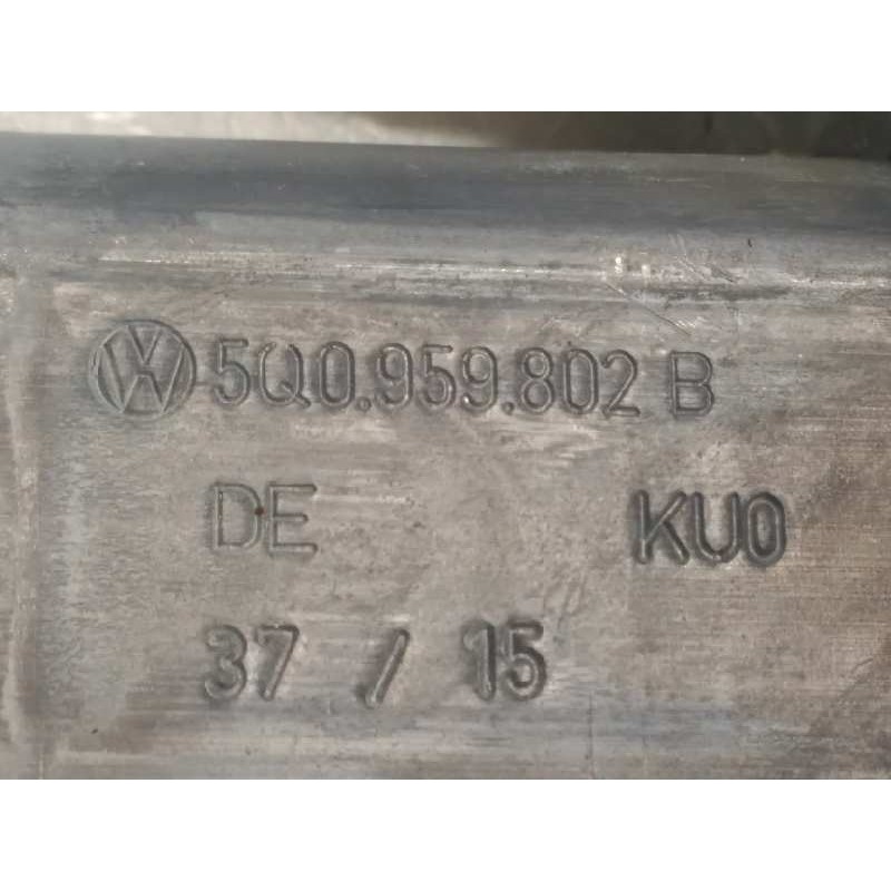 Recambio de elevalunas delantero derecho para seat leon (5f1) 1.6 tdi referencia OEM IAM 5F4837462D  5Q0959802B