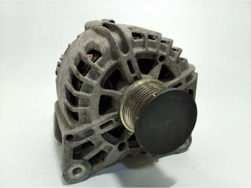 Recambio de alternador para renault megane iii berlina 5 p 1.2 16v referencia OEM IAM 8200849752  TG12C077