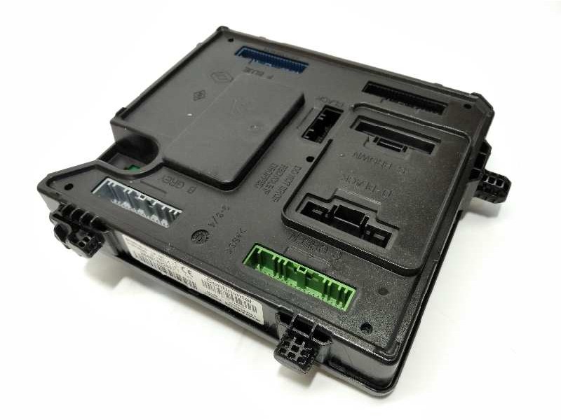 Recambio de centralita confort para renault megane iii berlina 5 p 1.2 16v referencia OEM IAM 284B18225R  