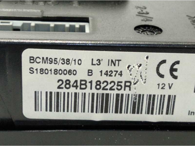 Recambio de centralita confort para renault megane iii berlina 5 p 1.2 16v referencia OEM IAM 284B18225R  