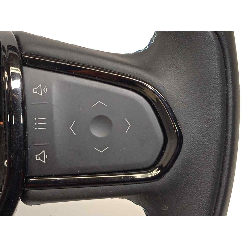 Recambio de volante para lynk&co lynk & co 01 1.5 phev referencia OEM IAM 8891726132  P8891726132